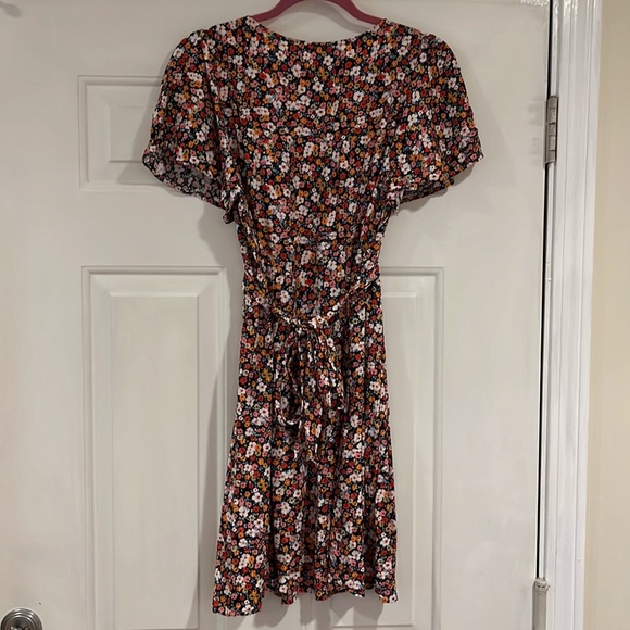 Cupshe Mckinley Ditsy Floral Button Front Dress - Picture 2 of 9